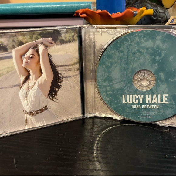 Road Between Lucy Hale - Picture 3 of 5